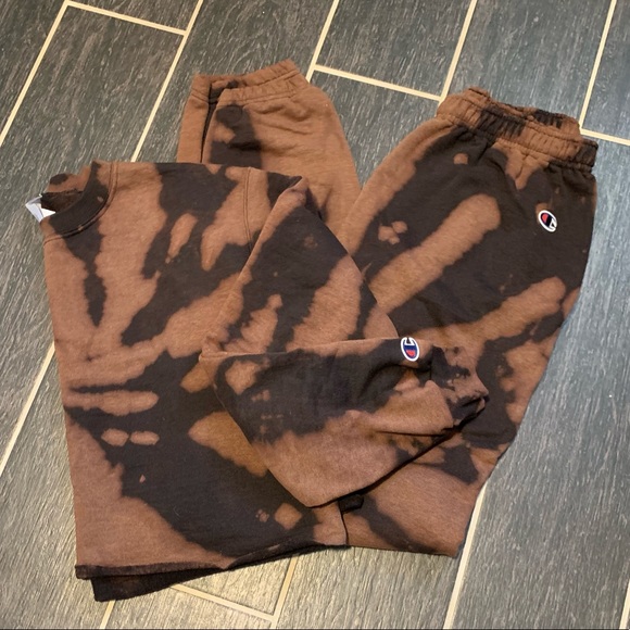 Champion custom bleach dyed set✨ - Picture 3 of 7